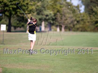 Thumbnail 3 in Galesburg vs Quincy vs Moline photogallery.