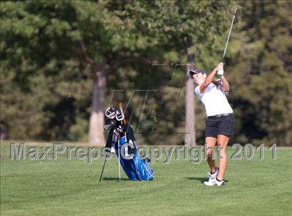 Thumbnail 2 in Galesburg vs Quincy vs Moline photogallery.