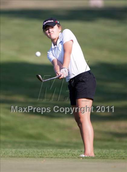 Thumbnail 2 in Galesburg vs Quincy vs Moline photogallery.