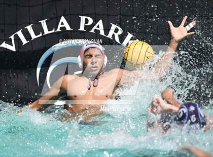 Thumbnail 2 in Villa Park vs. University (Villa Park Classic) photogallery.