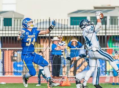 Thumbnail 3 in Bellarmine @ Serra photogallery.