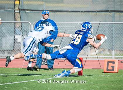 Thumbnail 3 in Bellarmine @ Serra photogallery.