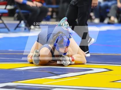Thumbnail 3 in NYSPHSAA Finals (Round 1) photogallery.