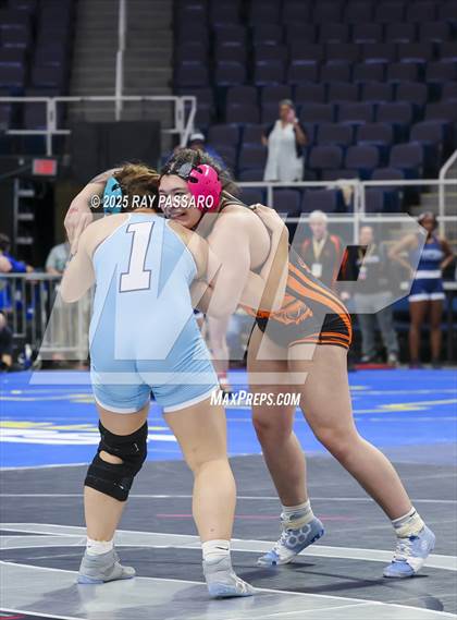 Thumbnail 1 in NYSPHSAA Finals (Round 1) photogallery.