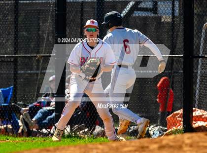 Thumbnail 3 in Oakton @ West Springfield photogallery.