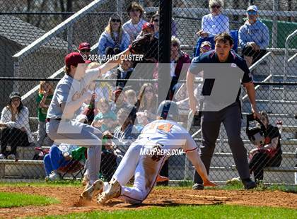Thumbnail 3 in Oakton @ West Springfield photogallery.