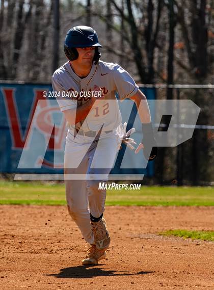 Thumbnail 1 in Oakton @ West Springfield photogallery.
