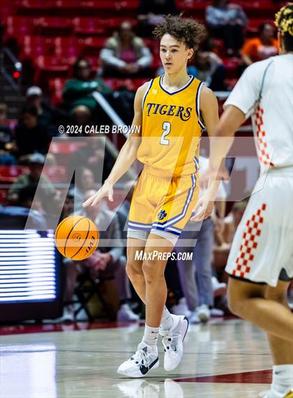 Thumbnail 3 in Timpview vs. Orem (UHSAA 5A Quarterfinal) photogallery.