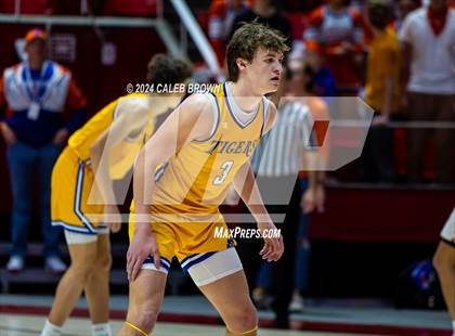 Thumbnail 3 in Timpview vs. Orem (UHSAA 5A Quarterfinal) photogallery.