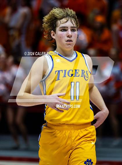 Thumbnail 1 in Timpview vs. Orem (UHSAA 5A Quarterfinal) photogallery.