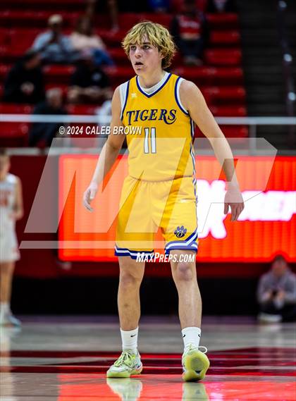 Thumbnail 1 in Timpview vs. Orem (UHSAA 5A Quarterfinal) photogallery.