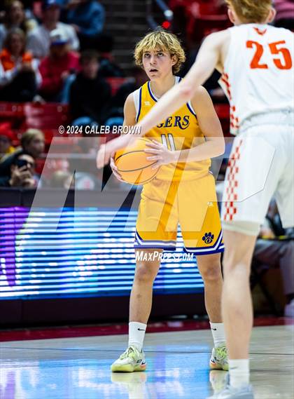 Thumbnail 2 in Timpview vs. Orem (UHSAA 5A Quarterfinal) photogallery.