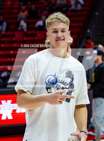 Thumbnail 1 in Timpview vs. Orem (UHSAA 5A Quarterfinal) photogallery.