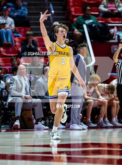 Thumbnail 1 in Timpview vs. Orem (UHSAA 5A Quarterfinal) photogallery.