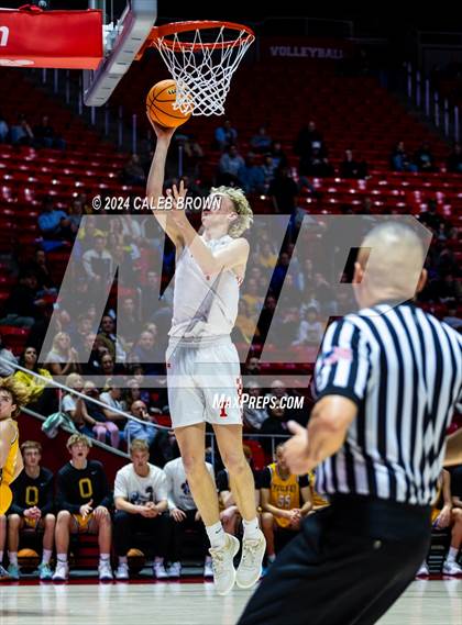 Thumbnail 2 in Timpview vs. Orem (UHSAA 5A Quarterfinal) photogallery.