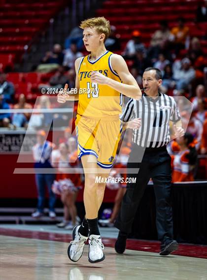 Thumbnail 3 in Timpview vs. Orem (UHSAA 5A Quarterfinal) photogallery.