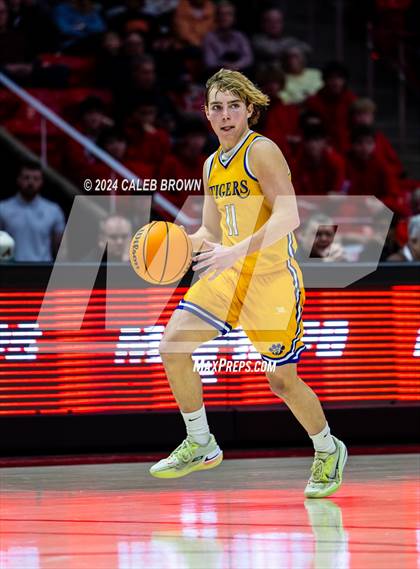 Thumbnail 1 in Timpview vs. Orem (UHSAA 5A Quarterfinal) photogallery.