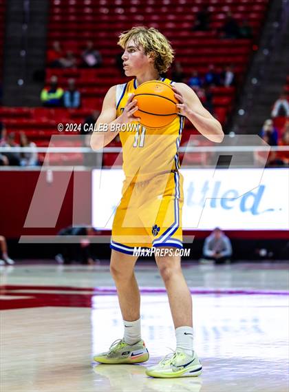 Thumbnail 3 in Timpview vs. Orem (UHSAA 5A Quarterfinal) photogallery.