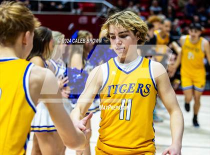 Thumbnail 2 in Timpview vs. Orem (UHSAA 5A Quarterfinal) photogallery.