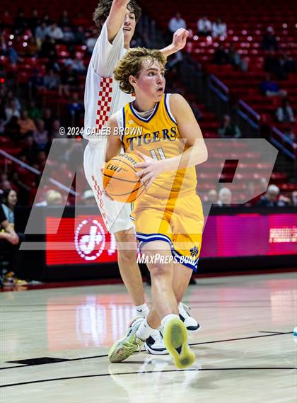 Thumbnail 3 in Timpview vs. Orem (UHSAA 5A Quarterfinal) photogallery.