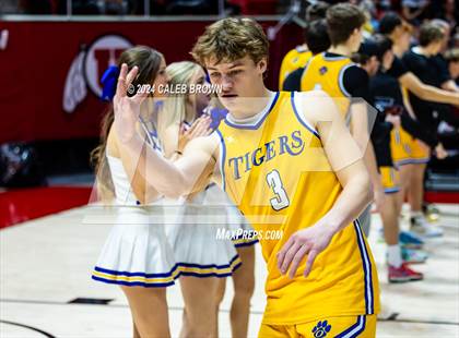 Thumbnail 2 in Timpview vs. Orem (UHSAA 5A Quarterfinal) photogallery.