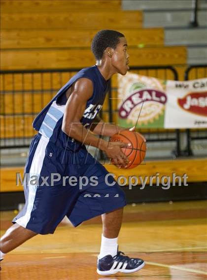 Thumbnail 2 in Alief Elsik vs Duncanville (McDonald's Texas Invitational) photogallery.