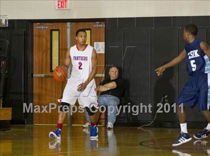 Thumbnail 1 in Alief Elsik vs Duncanville (McDonald's Texas Invitational) photogallery.