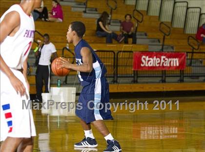 Thumbnail 1 in Alief Elsik vs Duncanville (McDonald's Texas Invitational) photogallery.