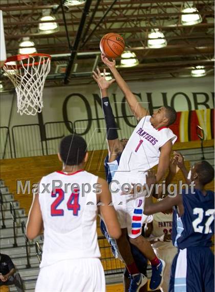 Thumbnail 3 in Alief Elsik vs Duncanville (McDonald's Texas Invitational) photogallery.