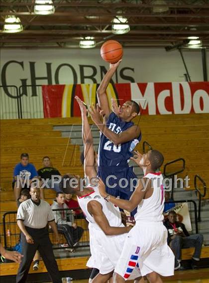 Thumbnail 3 in Alief Elsik vs Duncanville (McDonald's Texas Invitational) photogallery.