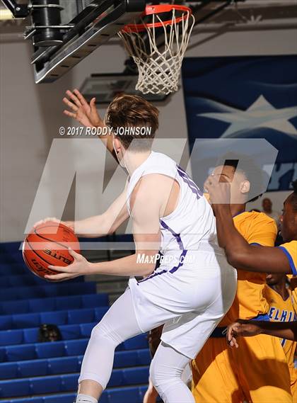 Thumbnail 3 in Fort Bend Elkins vs. Richardson (McDonald's Texas Invitational) photogallery.