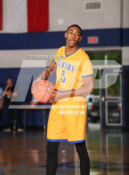 Thumbnail 3 in Fort Bend Elkins vs. Richardson (McDonald's Texas Invitational) photogallery.