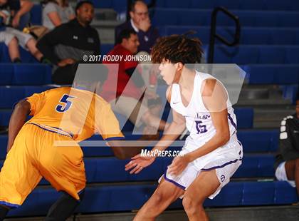 Thumbnail 1 in Fort Bend Elkins vs. Richardson (McDonald's Texas Invitational) photogallery.