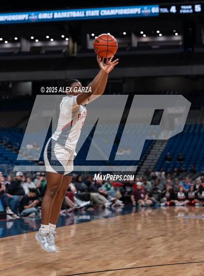 Thumbnail 1 in Wagner vs. Ryan (UIL 5A Basketball Division I Final) photogallery.