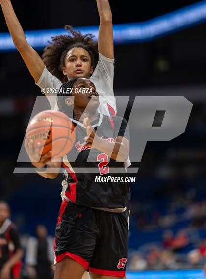 Thumbnail 1 in Wagner vs. Ryan (UIL 5A Basketball Division I Final) photogallery.