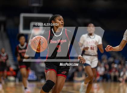 Thumbnail 1 in Wagner vs. Ryan (UIL 5A Basketball Division I Final) photogallery.