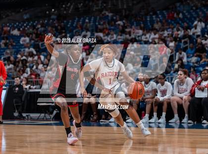 Thumbnail 3 in Wagner vs. Ryan (UIL 5A Basketball Division I Final) photogallery.
