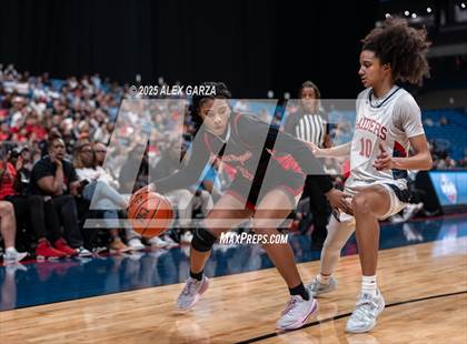 Thumbnail 3 in Wagner vs. Ryan (UIL 5A Basketball Division I Final) photogallery.