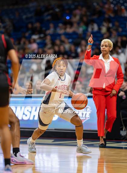 Thumbnail 3 in Wagner vs. Ryan (UIL 5A Basketball Division I Final) photogallery.