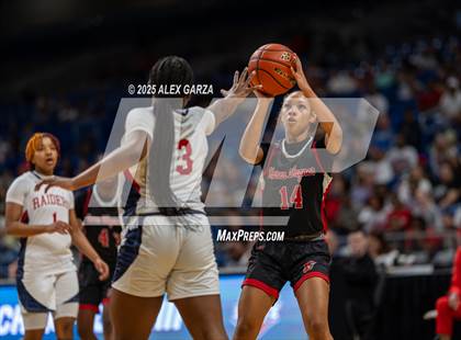 Thumbnail 1 in Wagner vs. Ryan (UIL 5A Basketball Division I Final) photogallery.