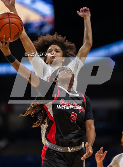 Thumbnail 2 in Wagner vs. Ryan (UIL 5A Basketball Division I Final) photogallery.