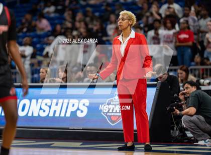 Thumbnail 1 in Wagner vs. Ryan (UIL 5A Basketball Division I Final) photogallery.