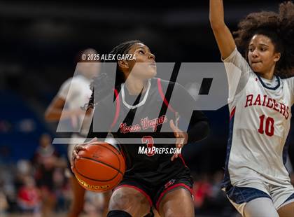 Thumbnail 3 in Wagner vs. Ryan (UIL 5A Basketball Division I Final) photogallery.