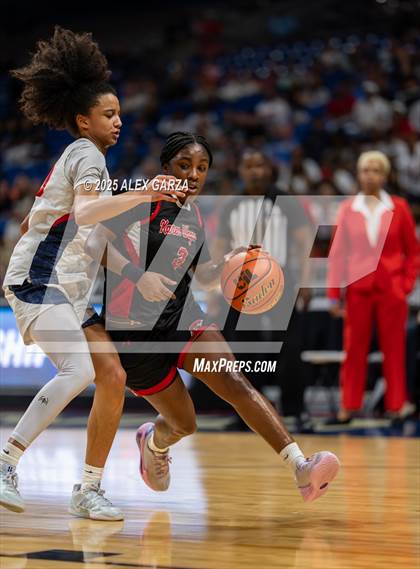 Thumbnail 2 in Wagner vs. Ryan (UIL 5A Basketball Division I Final) photogallery.