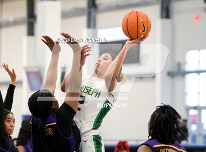 Thumbnail 3 in Lynwood vs. St. Joseph  (Nike Tournament of Champions) photogallery.