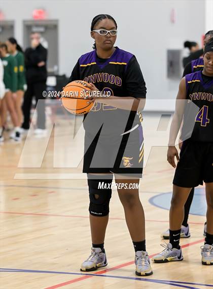 Thumbnail 3 in Lynwood vs. St. Joseph  (Nike Tournament of Champions) photogallery.