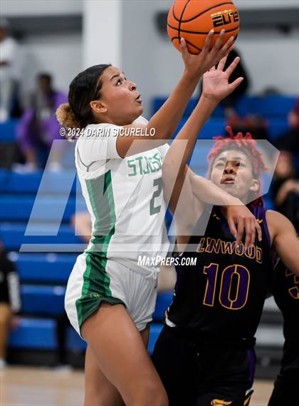 Thumbnail 1 in Lynwood vs. St. Joseph  (Nike Tournament of Champions) photogallery.