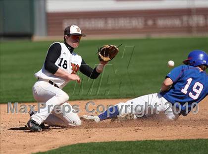 Thumbnail 2 in Westlake vs Westwood (Warrior Classic) photogallery.