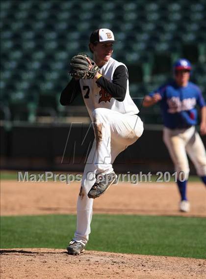 Thumbnail 3 in Westlake vs Westwood (Warrior Classic) photogallery.