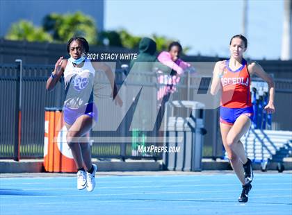Thumbnail 1 in IMG Academy Invitational (Track Events) photogallery.